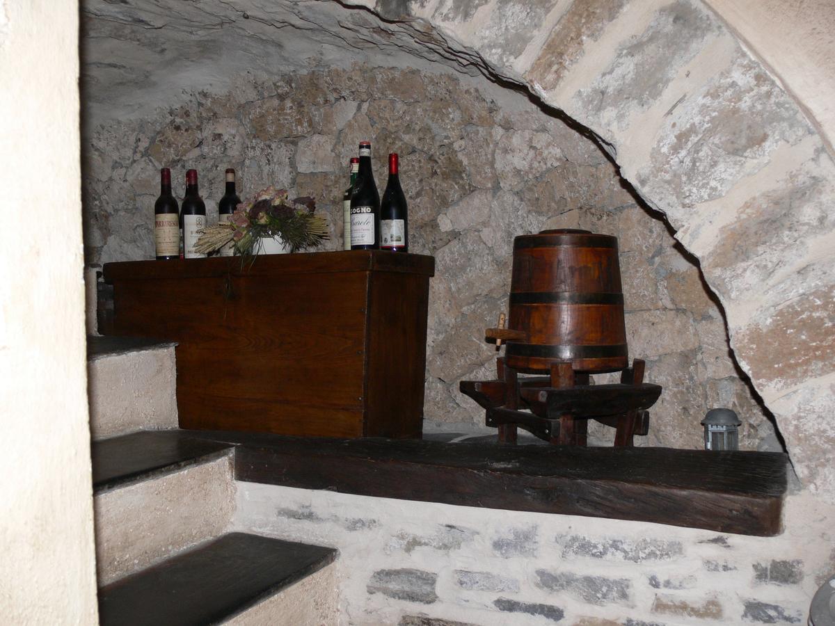 Il Cappellaio Matto Bed & Breakfast Montalto Ligure Exterior photo