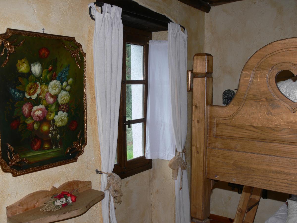 Il Cappellaio Matto Bed & Breakfast Montalto Ligure Exterior photo
