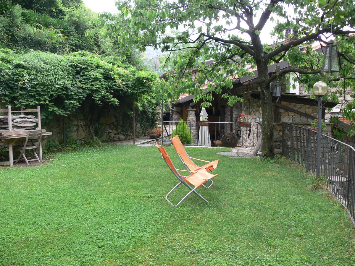 Il Cappellaio Matto Bed & Breakfast Montalto Ligure Exterior photo