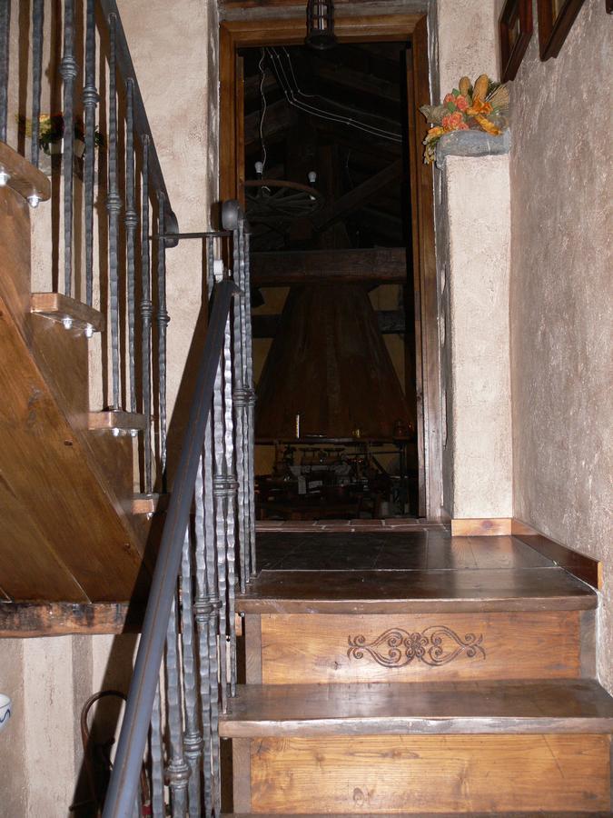 Il Cappellaio Matto Bed & Breakfast Montalto Ligure Exterior photo